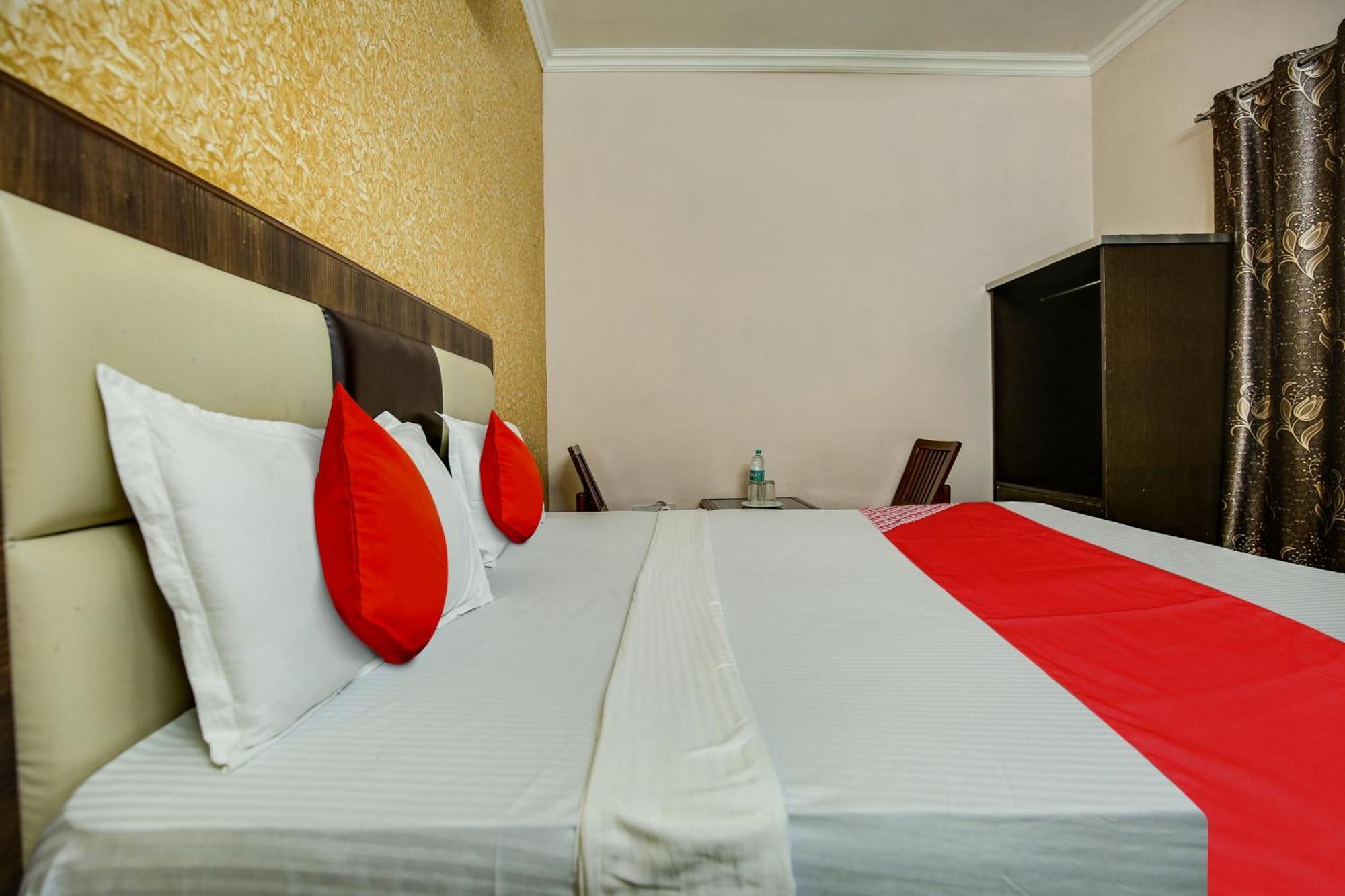 Hotel O Royal Mohali 外观 照片